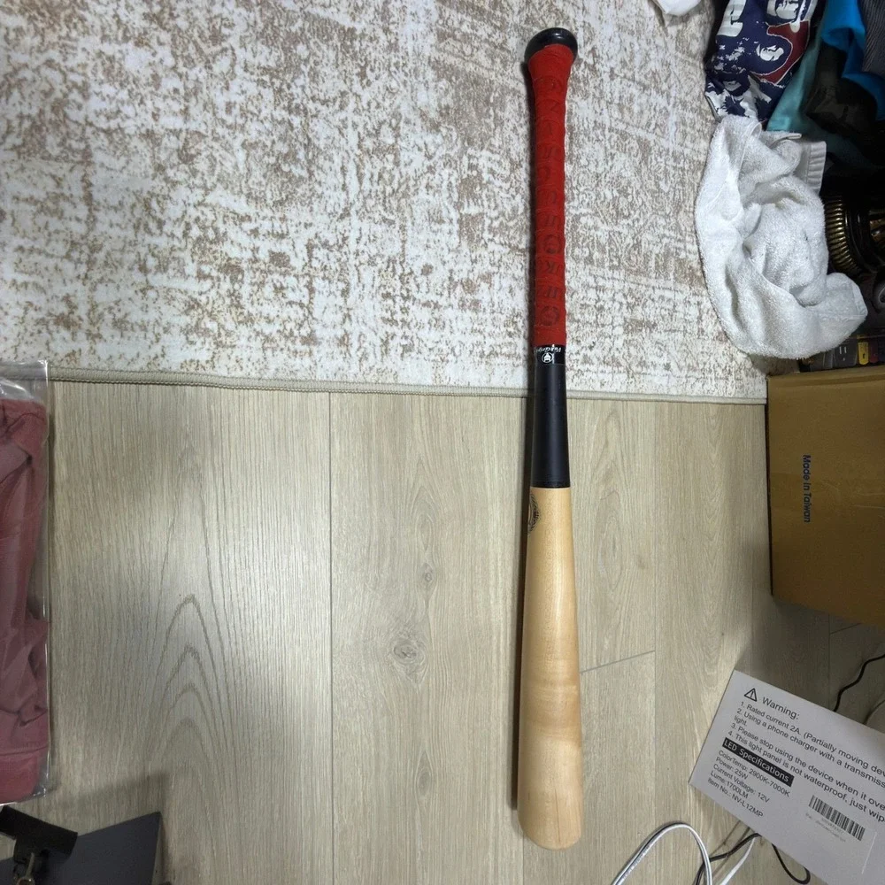 Goliath Youth G271 Baseball Bat – Power, Precision, and Maple Performance